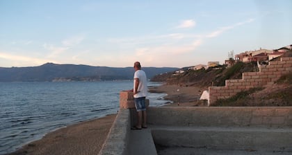 Porto Alabe: At 100 meters from the beach, the cool of the house to relax in the garden