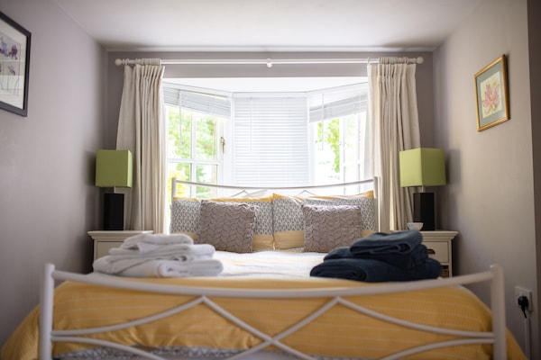 1 soverom, strykejern/-brett, reiseseng for barn og wi-fi (inkludert)