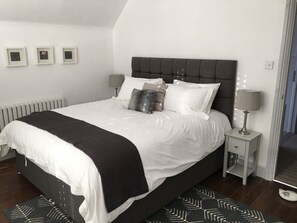 3 Schlafzimmer, Bügeleisen/Bügelbrett, Reisekinderbett, WLAN