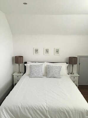 3 bedrooms, iron/ironing board, travel cot, WiFi