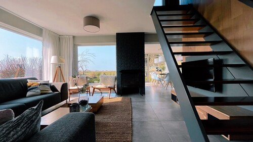 Luxuriöse 8-Personen-Golfvilla Texel in der Nähe des Meeres