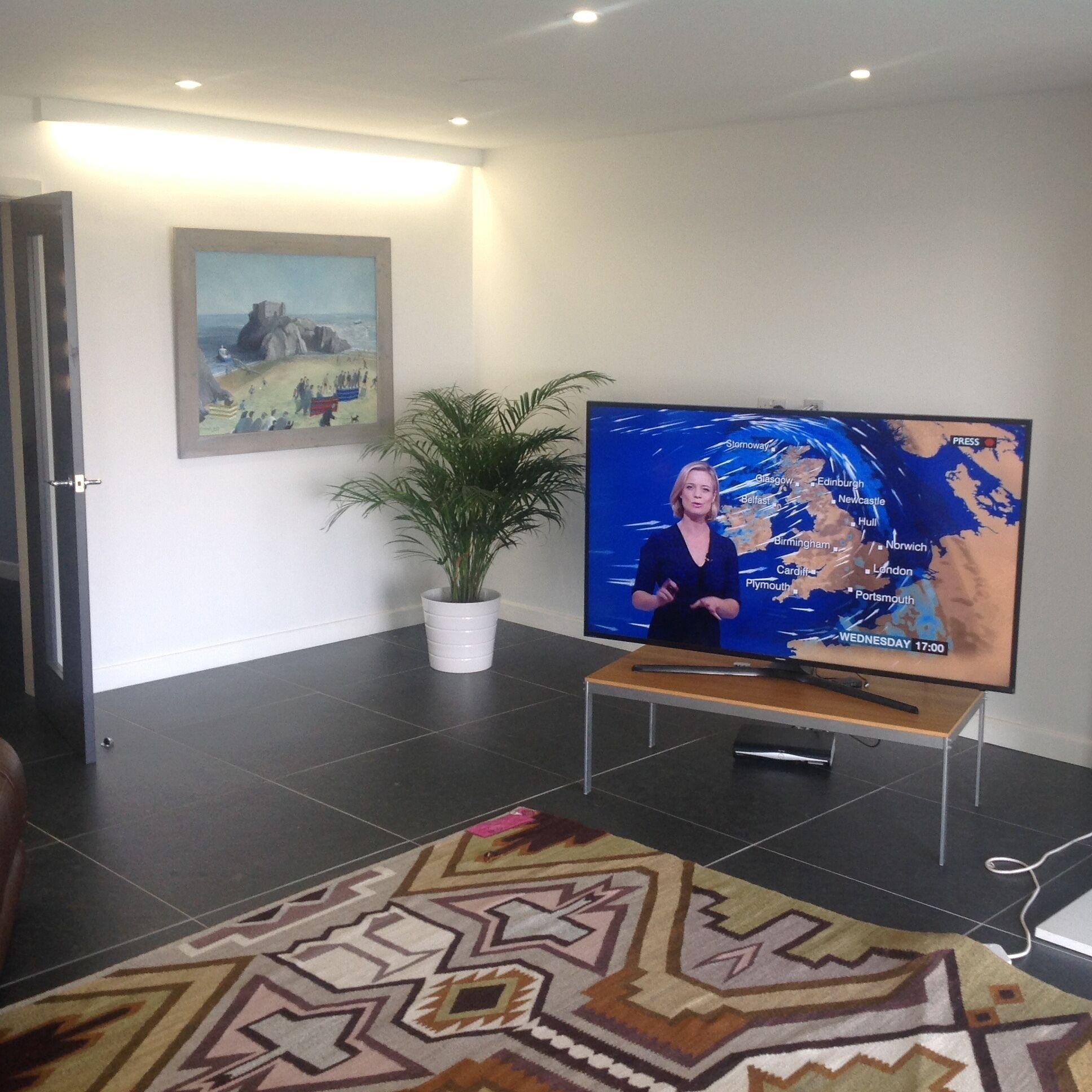 Spectacular Beach Villa near Cardiff - Sully Village <br><br>