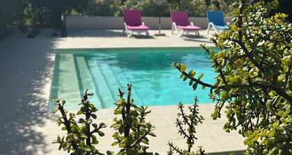 Detached villa with swimming pool a stone's throw from the sea between Avola and lido di Noto.