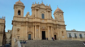 Exterior - Detached villa with swimming pool a stone's throw from the sea between Avola and lido di Noto. (Avola)