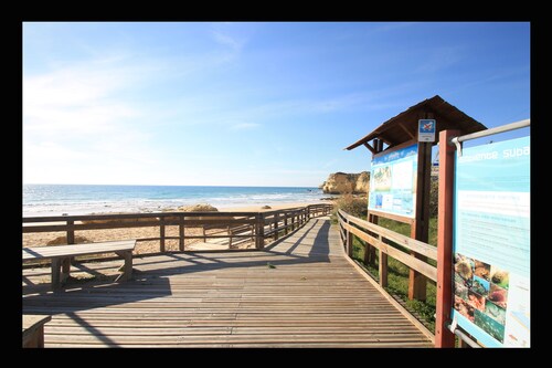 Praia Curta Distância, Grande Piscina, Hugeterrace, 4 pax