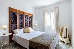 Room - El Rico Rincón in Sanlúcar la Mayor (22 km from Seville) (Sanlúcar la Mayor)