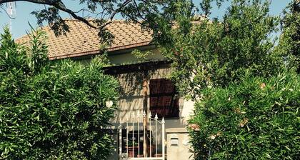 Unabhängige Villa auf dem Land 5 Minuten vom Meer entfernt mit Garten und Fahrrädern inklusive