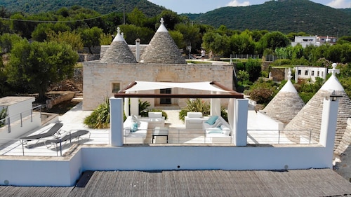 Luxury Trullo with WIFI,  private pool and amazing panoramic sea views