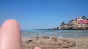 Beach nearby, sun loungers - Perfect Summer/Winter let.Ideally Located for Beach/Rests/Shops. Air Con /Wi-f (Javea)