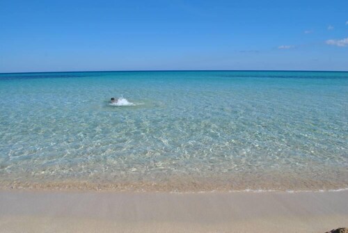 Localisation belle, l'emplacement de la maison à 4 mètres de la mer d'émeraude. A proximité du village de pêcheurs de Marzamemi.