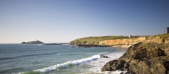 Spacious 1 bedroomed apartment in the seaside village of Gwithian