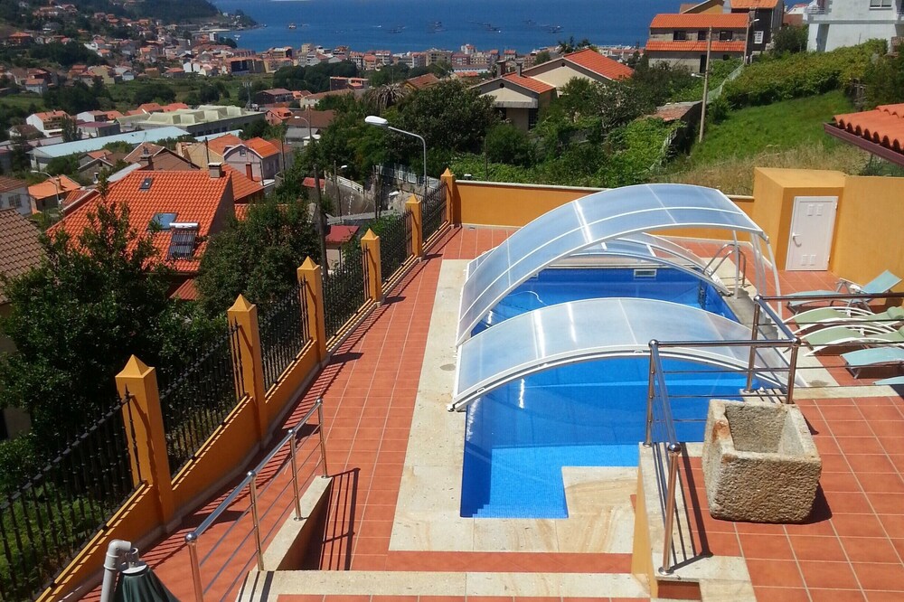 Bueu: House / Villa very close to Pontevedra, Vigo and Santiago