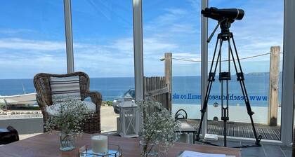 LUXURY LARGE 7 bedroom house Fantastic Sea Views sleeps up to 14.