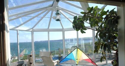 LUXURY LARGE 7 bedroom house Fantastic Sea Views sleeps up to 14.