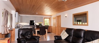 Scandinavian chalet with hot tub in rural North Dorset. Spectacular views.
