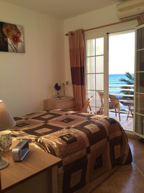 3 habitaciones, tabla de planchar con plancha y wifi gratis 