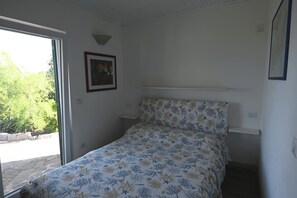 2 soverom og strykejern/-brett