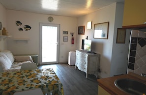 TV - Sant' Andrea Cotoncello: House with amazing sea view and garden (Sant'Andrea)