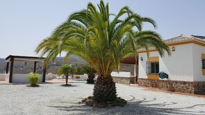 Property grounds - Peacefully situated modern style villa with private pool, panoramic views & Wifi (Competa)