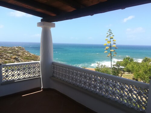 Sardinia, Torre Dei Corsari: Panoramic apartment in villa