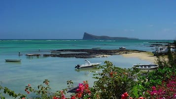 Sun loungers, beach towels