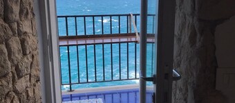  Amazing view on the Palazzese Cave.