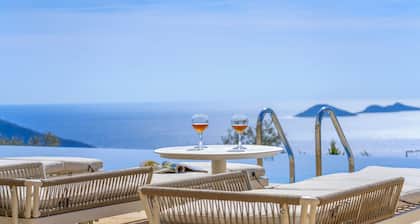 Luxuriöse Villa mit 5 Schlafzimmern, Infinity-Pool und Spielzimmer, ideal für Familien