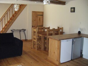 Interior - Fully Furnished 2 Bed Gite Situated In 3 Acres (Arné)