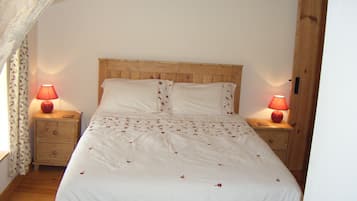 2 chambres, fer et planche Ă repasser, accĂšs Internet, draps fournis