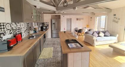 Maison de charme PISCINE CHAUFFE Et SPA « climatisée «recharge électrique auto