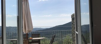 Appartement dans Agritourisme avec piscine a 15km dela mer