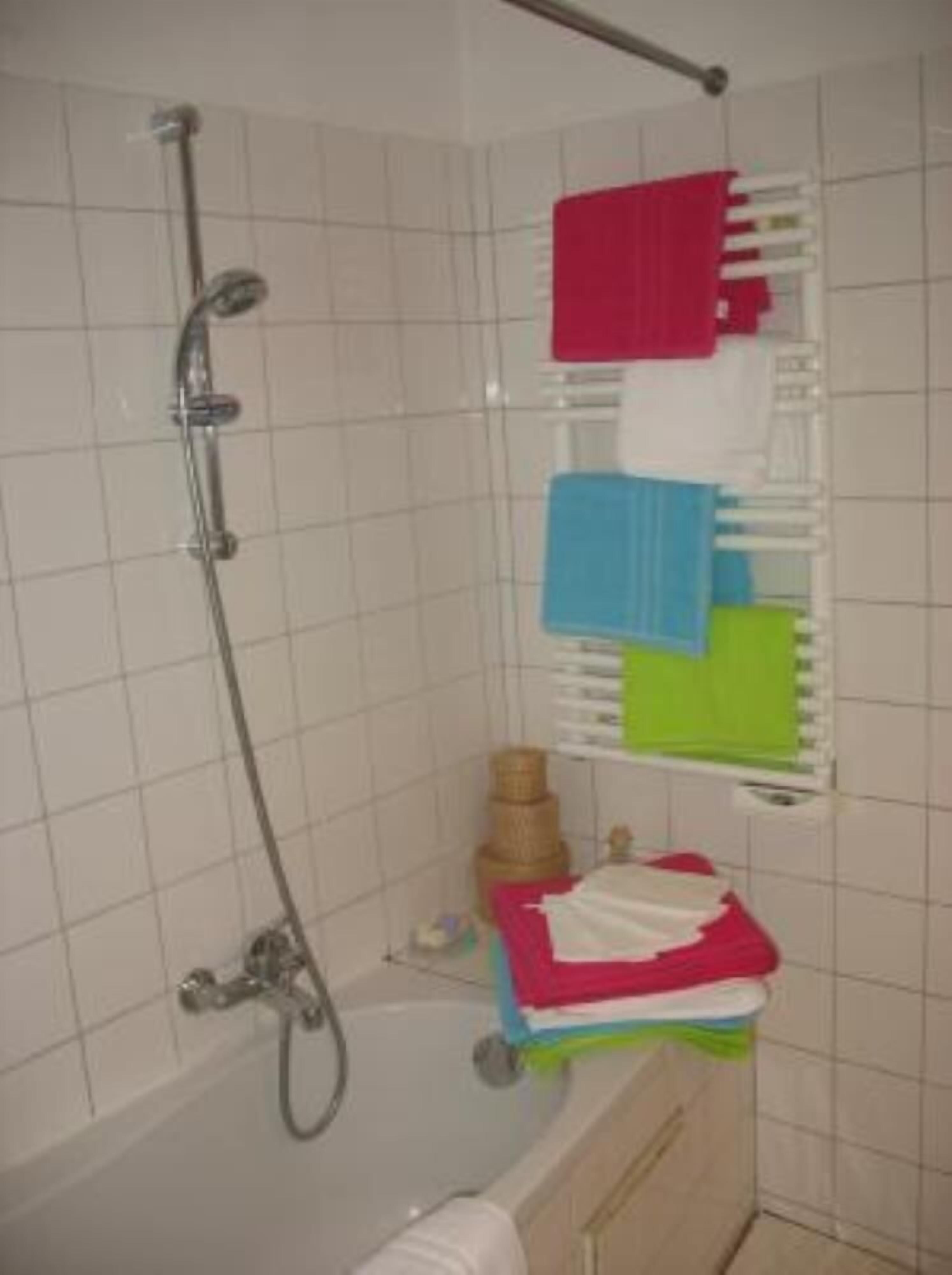 Between sea and scrubland...- SAINT MAXIMIN