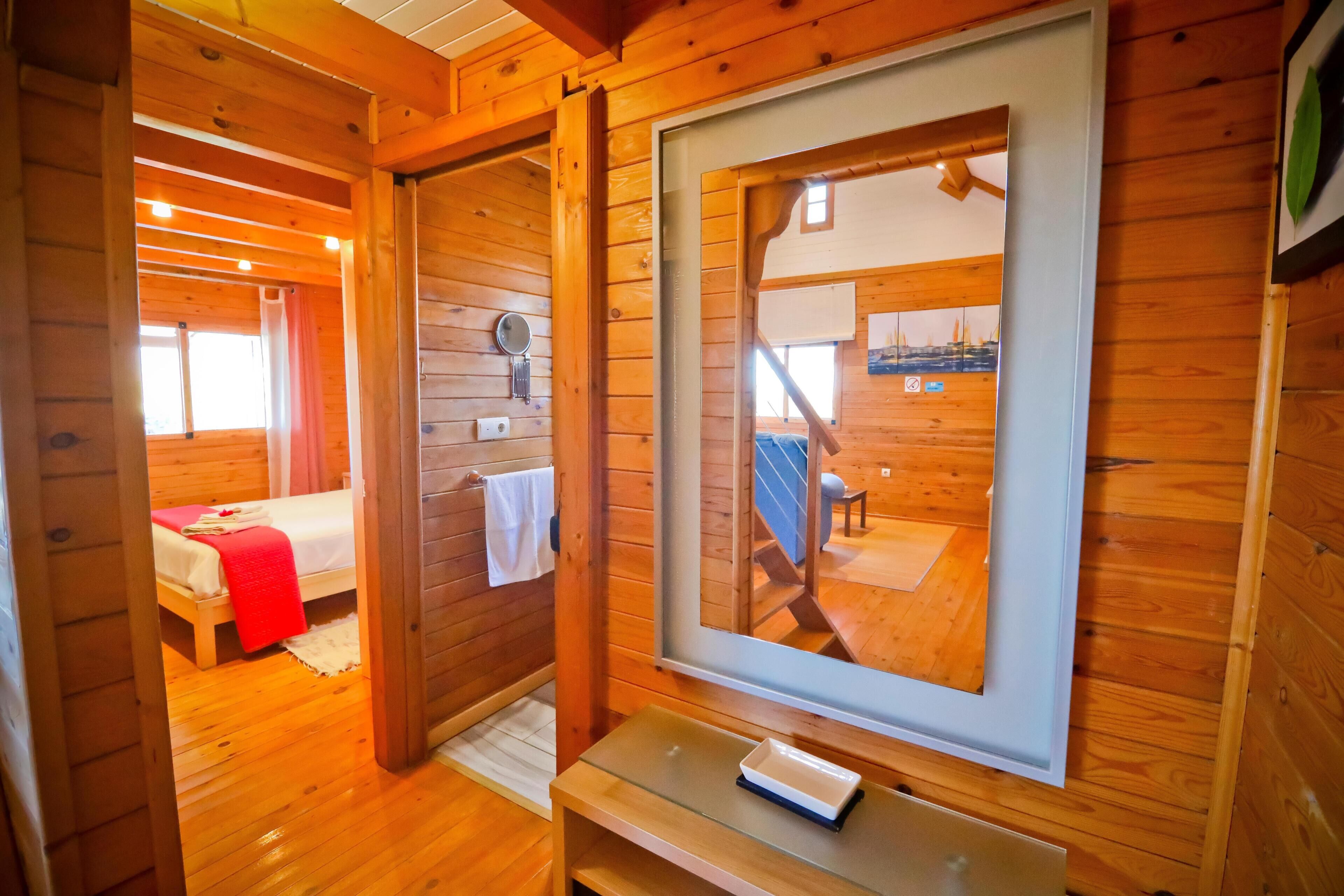 2 dormitorios, tabla de planchar con plancha, wifi y ropa de cama