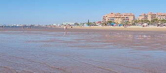 Storslått LUKSUSVILLA med privat klimabasseng nær stranden.