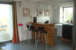 Interior - Country Cottage /the kingfisher shelter (Laiz)