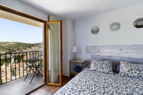 At the foot of the Montefrío castle, spectacular views