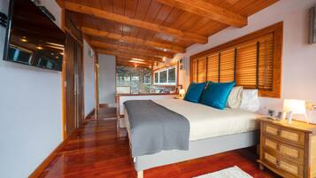 3 sovrum, vÀrdeförvaringsskÄp pÄ rummet och strykjÀrn/strykbrÀda