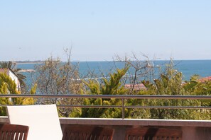 Property grounds - GARRAF BEACH, SEAVIEW - 20 Km Barcelona, ​​13 Km Airport (Garraf)