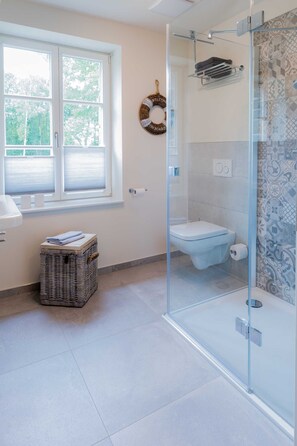 Hårtørrer, håndklæder