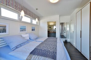 4 bedrooms, in-room safe, iron/ironing board, travel cot