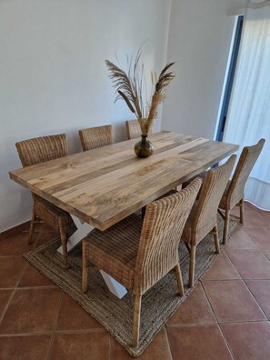 Dining - Beachfront house, Manta Rota, Algarve (Private pool, Outdoor BBQ, Free Wifi, AC ..) (Vila Nova de Cacela)
