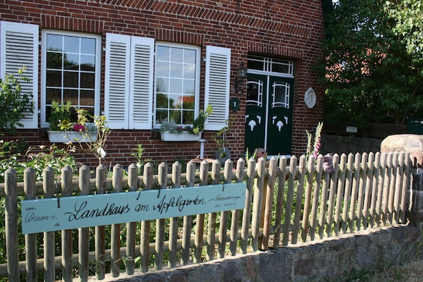 Aussenansicht des Hauses