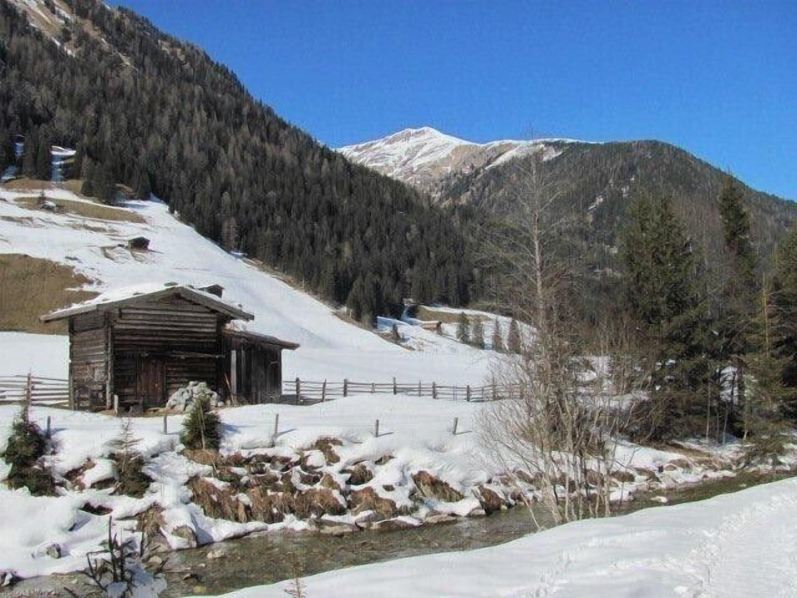 comfortable apartment for 6 people in Tux with a wonderful view