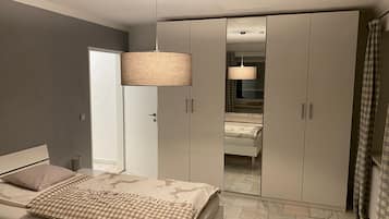 2 Schlafzimmer, Bügeleisen/Bügelbrett, Reisekinderbett, kostenloses WLAN