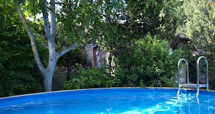 Umbria, Spoleto - gran finca rural con piscina de hasta 15 personas. en un lugar maravilloso
