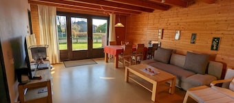 Privates Ferienhaus „Lick“ Nordsee (150 m) in Warwerort/Büsum mit Dampfdusche.