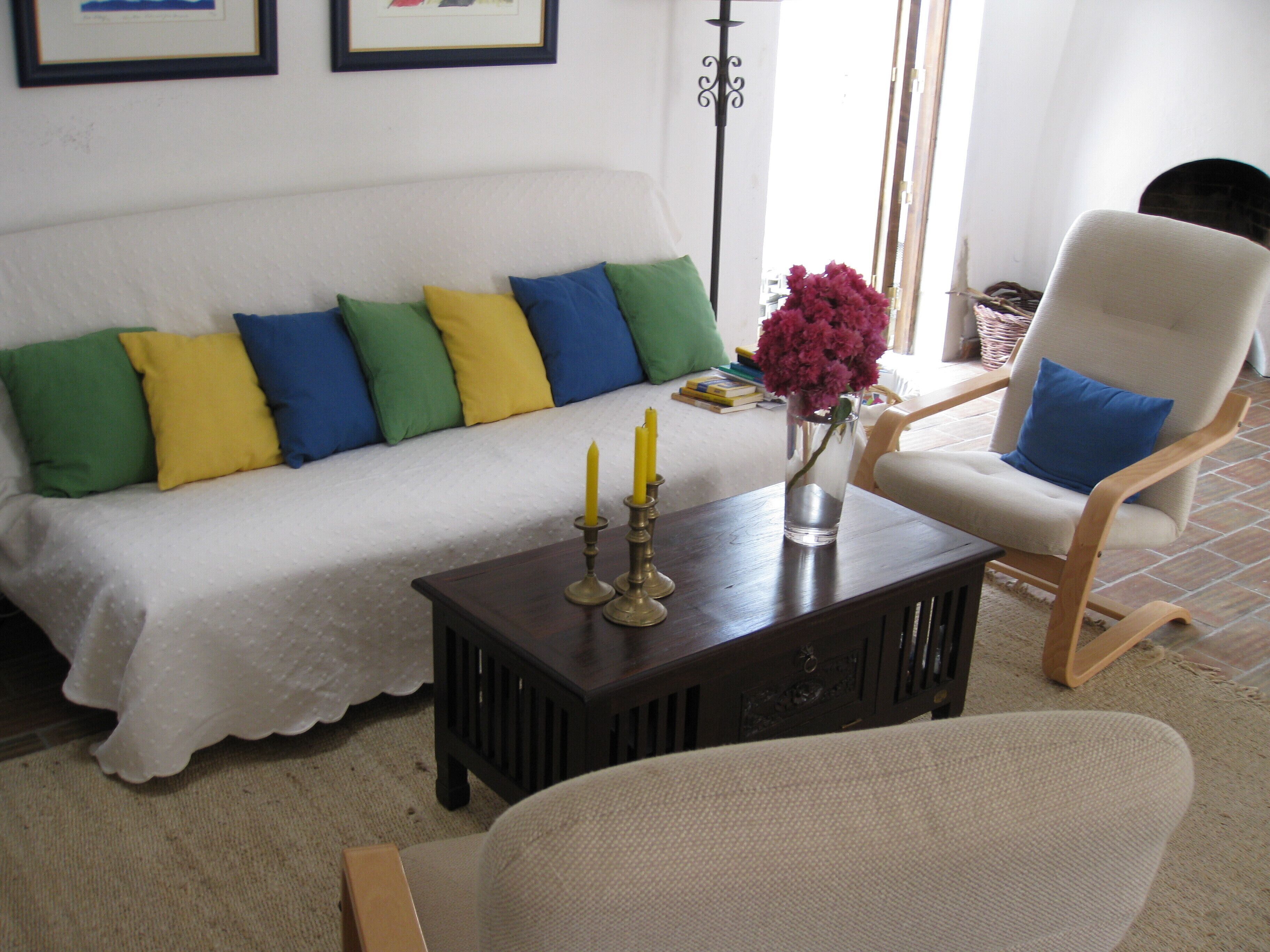 Townhouse in historical centre, deck with great view, quiet