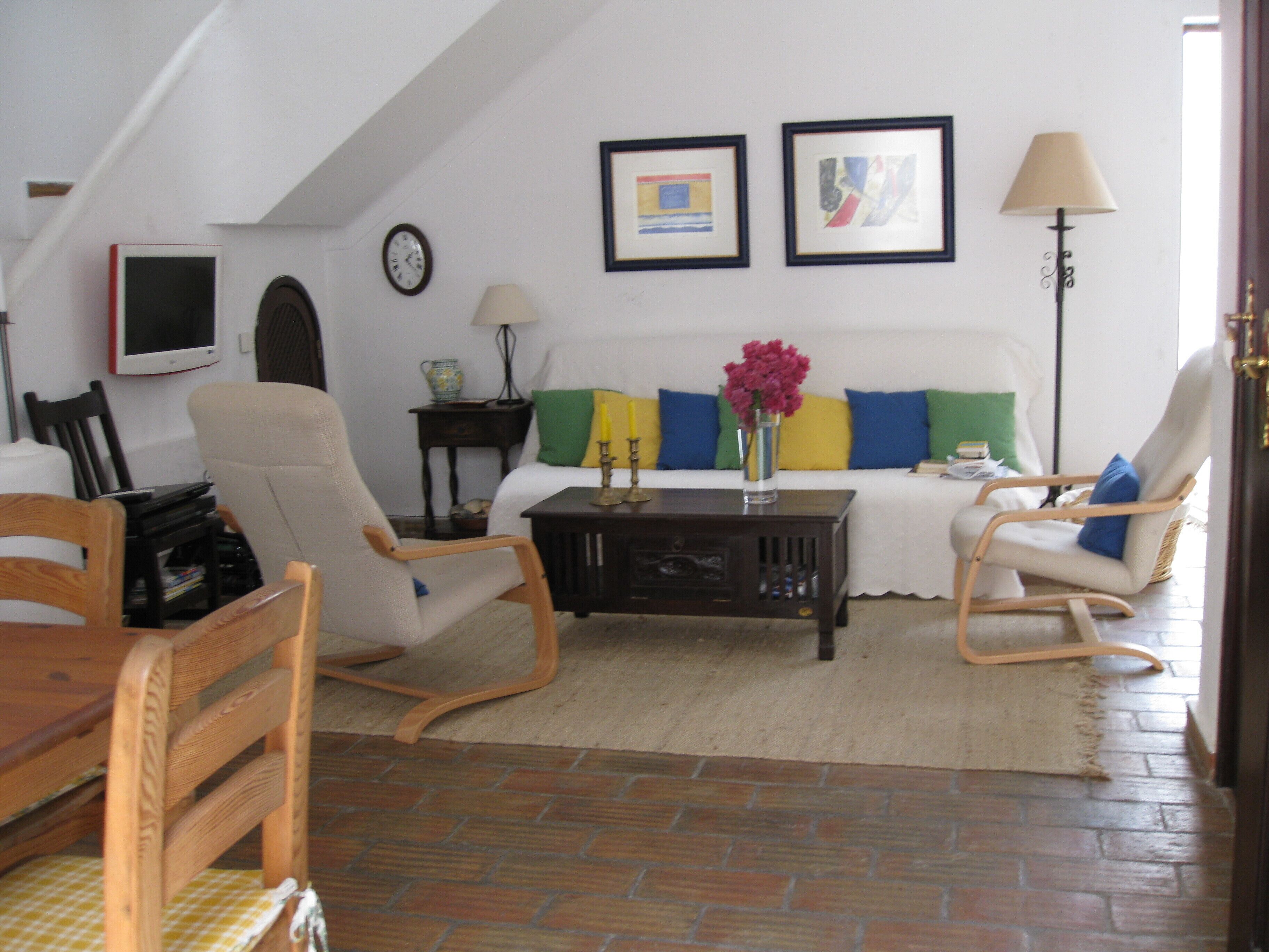 Townhouse in historical centre, deck with great view, quiet