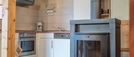 Réfrigérateur, four, plaque de cuisson, lave-vaisselle