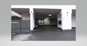 Enceinte de lâhĂ©bergement